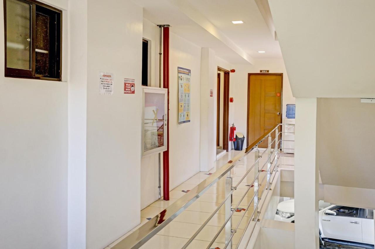 Oyo 869 Jnv Dream Hotel Subic Esterno foto